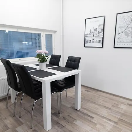 Arctic City Apartment Tammela With Sauna And Free Parking Rovaniemi Buitenkant foto